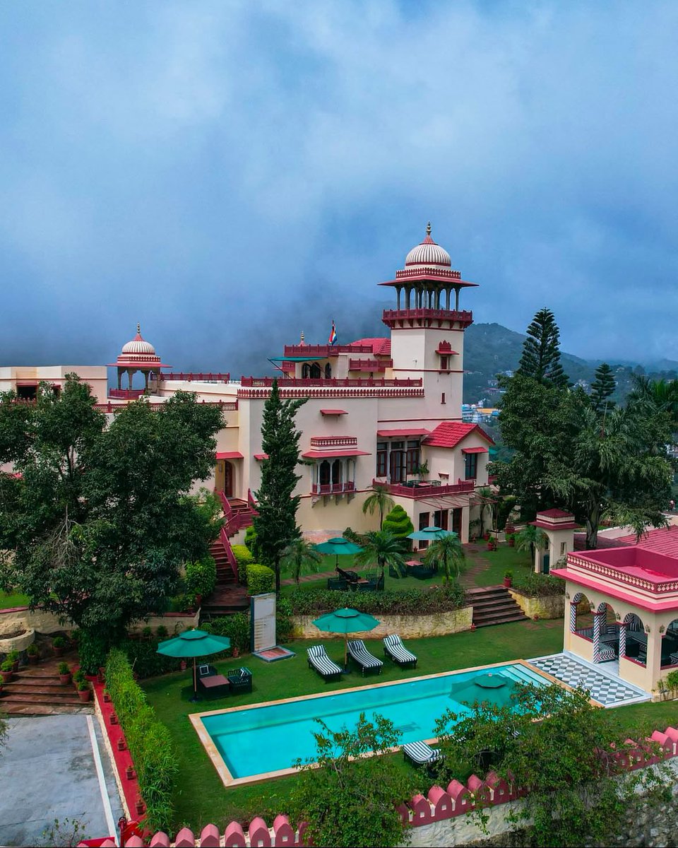 KessharSRathore's tweet photo. #mountabu
#summervibes
#hillstation
#hillstationsofindia
#mountabutourism
#rajasthantourism
#mountabuhillstation
#thejaipurhousemountabu
#Hospitality
#KSR
#contactus+91 9413124984 https://t.co/lsNAHj1NRH