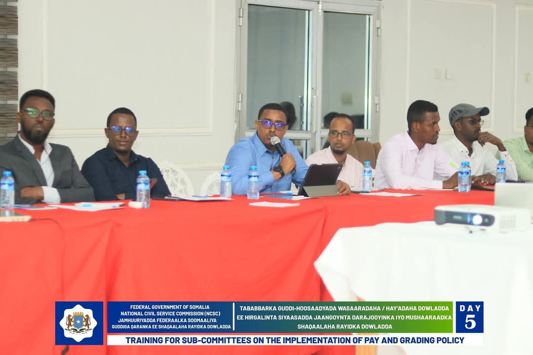 SERP Project Somalia (@serp_somalia) on Twitter photo A 5-day training for FGS Sub-Committees on the implementation of the Pay&Grading Policy,supported by <a href="/SERP_Somalia/">SERP Project Somalia</a>,successfully concluded today in Mogadishu.The training focused on key themes including job descriptions,job evaluation,functional reviews,&organizational structures. A 5-day training for FGS Sub-Committees on the implementation of the Pay&Grading Policy,supported by <a href="/SERP_Somalia/">SERP Project Somalia</a>,successfully concluded today in Mogadishu.The training focused on key themes including job descriptions,job evaluation,functional reviews,&organizational structures.