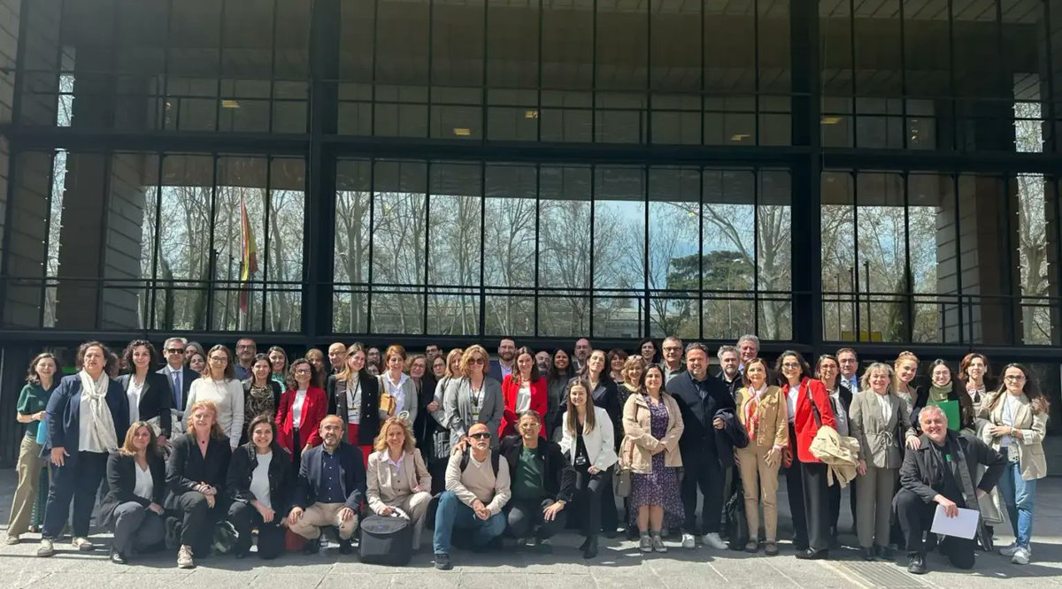 Asociación Española de Genética Humana (AEGH) (@aeghgenetica) on Twitter photo ACTUALIDAD | Profesionales del <a href="/hospitalclinic/">Hospital Clínic</a> han sido designados por <a href="/sanidadgob/">Ministerio de Sanidad</a> para coordinar a los grupos de trabajo que definirán la actualización de la Estrategia Nacional en Enfermedades Raras del Sistema Nacional de Salud.
clinicbarcelona.org/noticias/profe… ACTUALIDAD | Profesionales del <a href="/hospitalclinic/">Hospital Clínic</a> han sido designados por <a href="/sanidadgob/">Ministerio de Sanidad</a> para coordinar a los grupos de trabajo que definirán la actualización de la Estrategia Nacional en Enfermedades Raras del Sistema Nacional de Salud.
clinicbarcelona.org/noticias/profe…