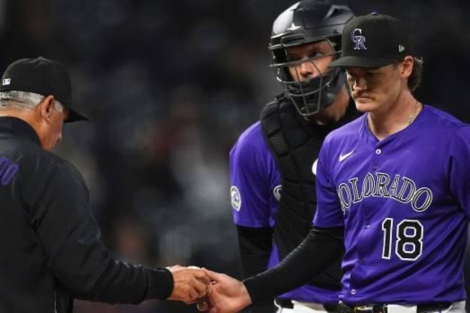The Rockies have lost 16 of their last 17 😓 

Looking to avoid their THIRD Straight sweep today at the hands of the HOT Braves 🥵 

⚾️ Braves (-300)
⚾️ Rockies (+240)
⚾️ Total: 10

MLB odds ▶️ b99ca.com/TwitterON