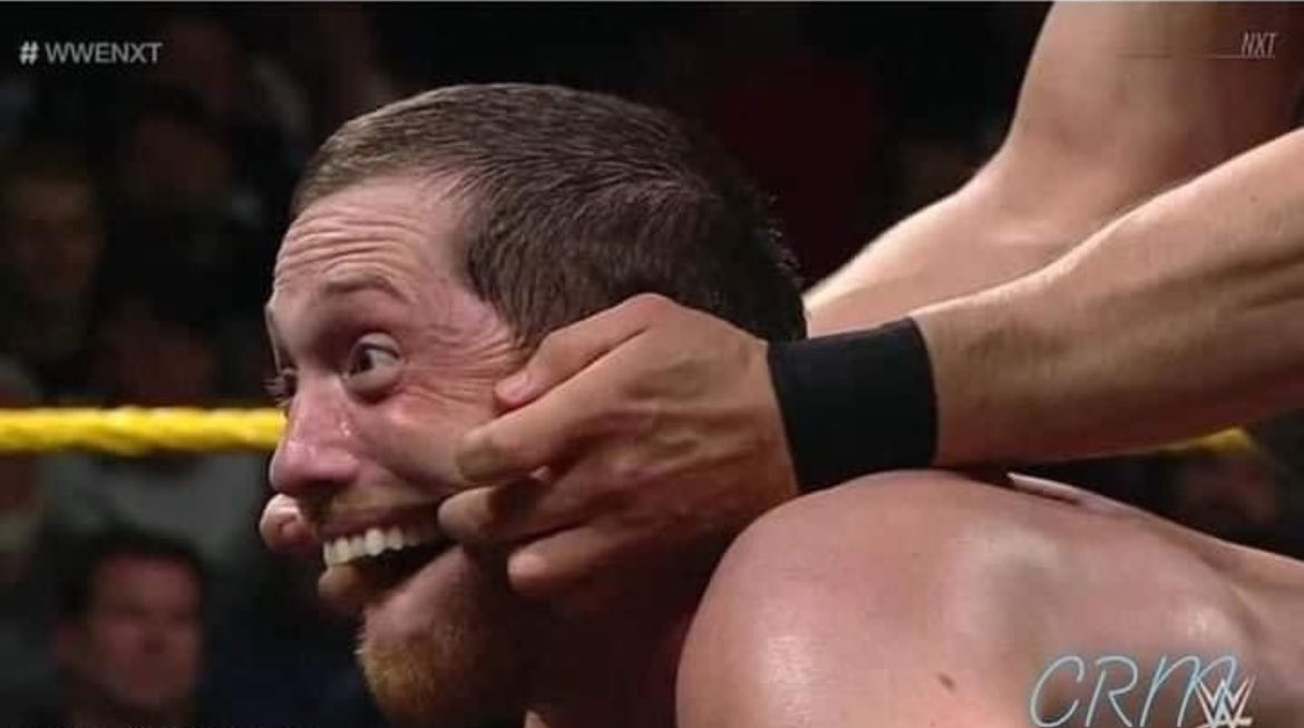 Me forcing all my Leafs friends to watch last nights highlights #GoSensGo