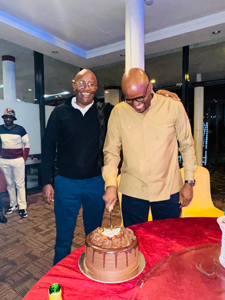 RCKigaligolf's tweet photo. ๐ Last nightโs fellowship was a celebration of our amazing April Babies! ๐
A social filled with joy, cake, and connectionโcheers to life, laughter & Rotary love!
#AprilBabies #RCKG #RotaryFellowship #ServiceAboveSelf #MagicYear https://t.co/UoqJ3JGRW9