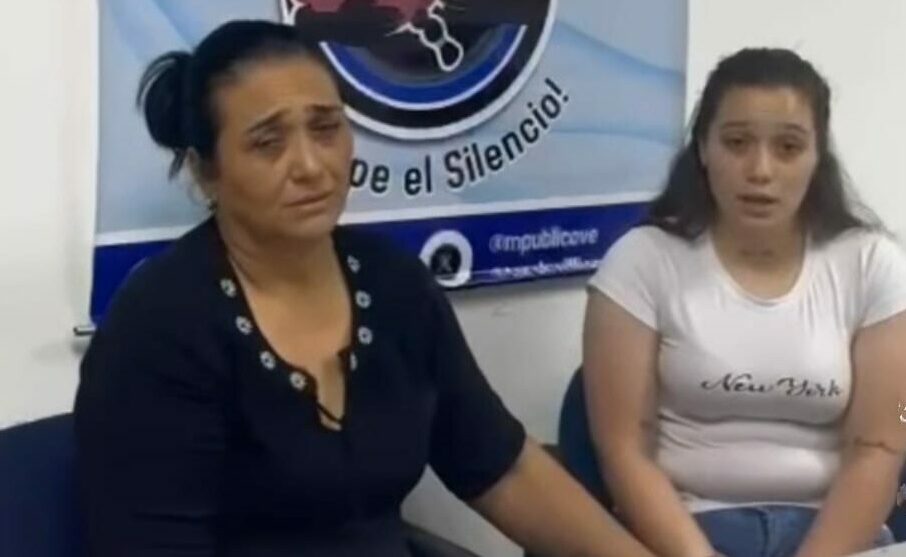 Yorelis Bernal:“Le quiero dar las gracias al fiscal general por el apoyo a mi hija para que sea devuelta a mis manos y también le doy gracias porque me han atendido muy bien, han luchado, yo sé que han luchado por el regreso de mi hija”

#FreeMaikelysEspinoza
#Venezuela #PRELEMI