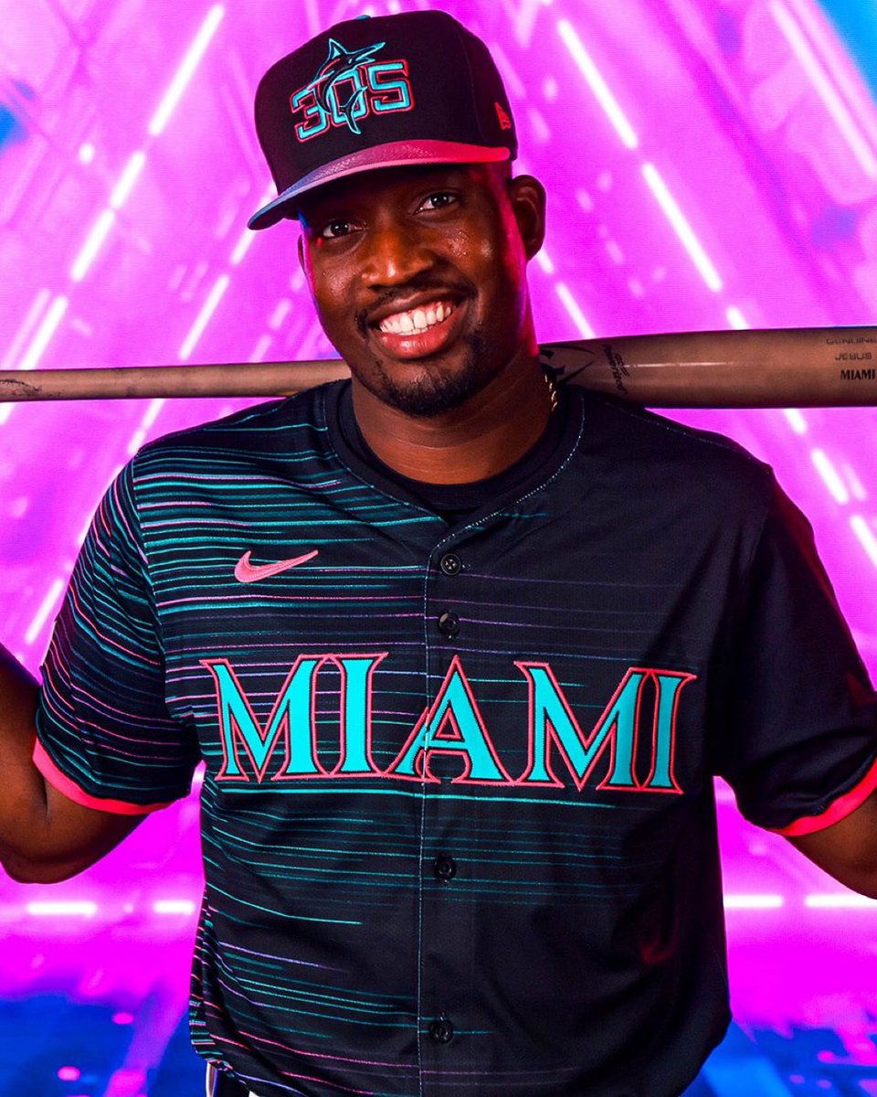 Marlins have unveiled their new City Connect uniforms 🎏

Thoughts? 💭 

#MarlinsBeisbol