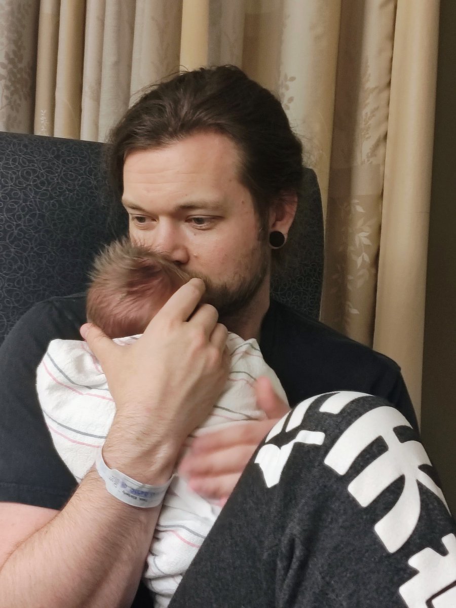 Wood Hawker tweet media