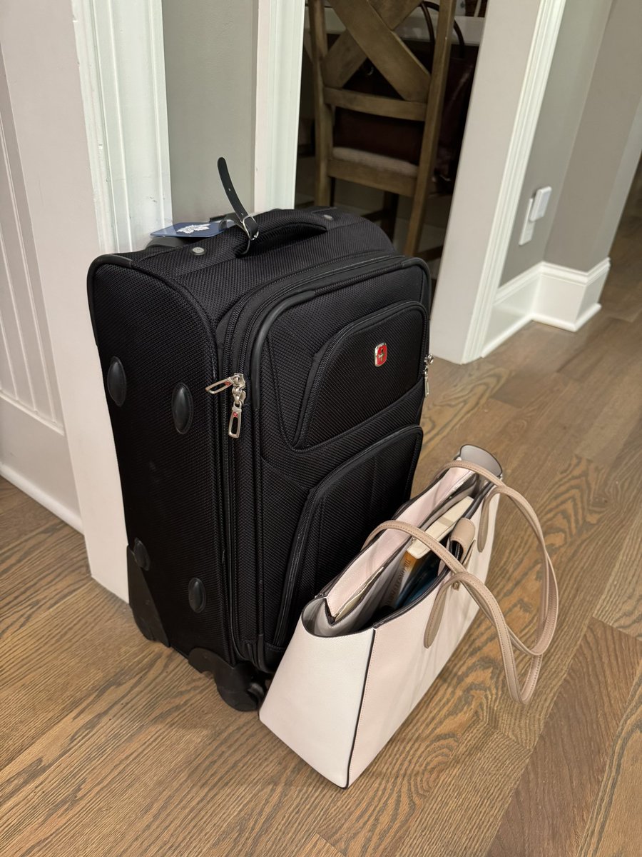 AmandaKumarMD's tweet image. Talks are prepped, bags are packed, bedtime notes for littles are written. Stoked to be heading to #ASRASPRING25 #ASRA50! 

What are you most excited for?!

On my list:
🎤@BlockIt_Hot_Pod live podcast
🪧#DukeRAP fellow posters
📚Amazing speakers
👫Catching up with old friends