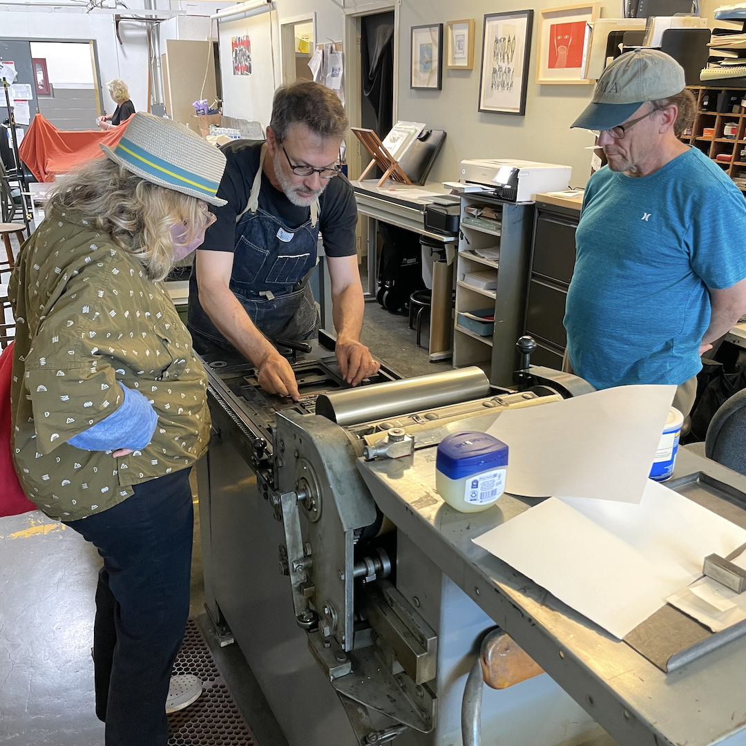 🖼️ PRINT SALE EXTRAVAGANZA! 🖼️
This Saturday at Graphic Arts Workshop from 11am-5pm!

Watch the magic happen with LIVE demonstrations in etching, letterpress, silkscreen, and lithography!

Your weekend art adventure awaits at 2565 3rd St., #305 in Dogpatch.