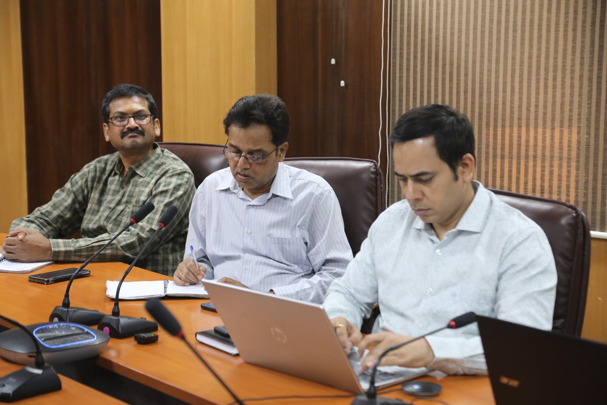 📢 Grievance Redressal Meet: BIADA Listens, Responds, Resolves!
<a href="/BIADAbihar/">Bihar Industrial Area Development Authority</a> we don’t just plan industrial growth—we listen to those building it.
Grievance Redressal Meeting was held under the chairmanship of Shri Kundan Kumar, IAS, MD, BIADA, reaffirming our commitment to a