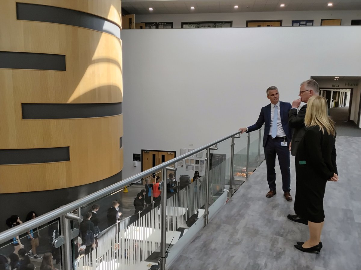 HEART Academies Trust (@heartacadtrust) on Twitter photo We were pleased to welcome Sir Kevan Collins to
<a href="/Bedford_Academy/">Bedford Academy</a> today, hosted by Headteacher <a href="/c_deller/">Mr C Deller FCCT</a>.
A great opportunity to showcase our progress, growing numbers and the continued impact of the #BAWay 👏
Read more >lnkd.in/eDjaGnsT We were pleased to welcome Sir Kevan Collins to
<a href="/Bedford_Academy/">Bedford Academy</a> today, hosted by Headteacher <a href="/c_deller/">Mr C Deller FCCT</a>.
A great opportunity to showcase our progress, growing numbers and the continued impact of the #BAWay 👏
Read more >lnkd.in/eDjaGnsT