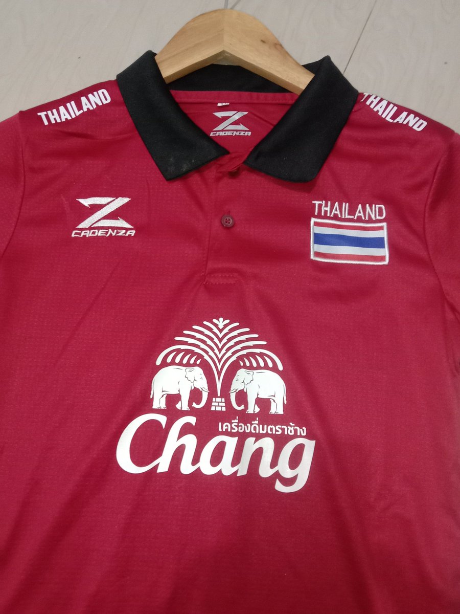 ReaaRi34979's tweet photo. #เสื้อบอลหญิง ทีมชาติไทย ช้างศึก เล่นไม่เลิก ผ้าสวยใส่สบาย รอบอก 32-38
ไปตำกันเลยแค่ 1 ใบแดงนิดๆ❤️
พิกัดนี้เลย⤵️ https://t.co/h8NtlYukDF

#ช้อปปี้เเฟชั่น https://t.co/gSCcp2WO59