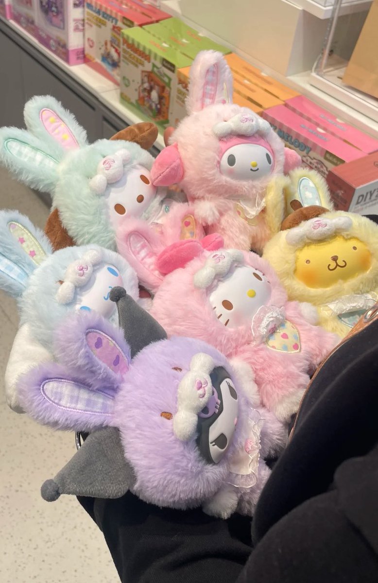 Out Of Context Animals (@animalscontexts) on Twitter photo 