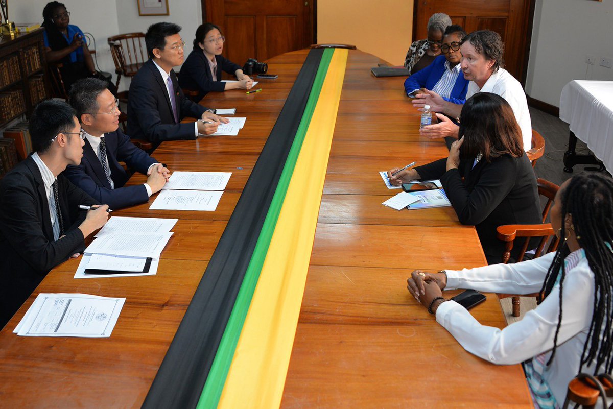 IoJ_jamaica's tweet photo. From shared roots in the 1800s to a thriving partnership today, we were honoured to welcome the Chinese Ambassador on a visit that celebrated the enduring friendship between China and Jamaica. 

#ChinaAndJamaica #CulturalExchange #IOJ #StrongerTogether https://t.co/nSG1ukqnRA