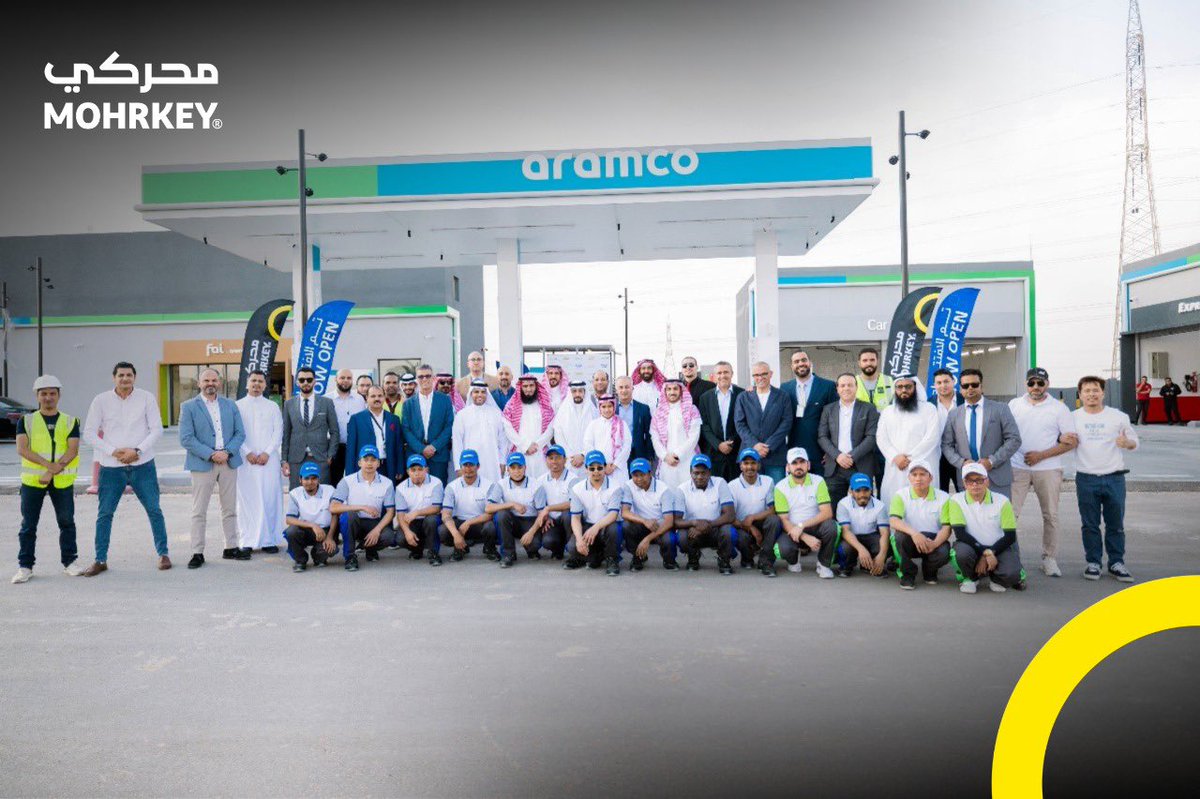 SaudiProject's tweet photo. شركة محركي  @mohrkey تدشن "امتياز" أول محطة وقود تحمل علامة أرامكو في مدينة بريدة، وتضم متجر فيّ وخدمة إكسبرس كير للصيانة ومغسلة سيارات متخصصة، وذلك ضمن خططها التوسعية لتعزيز تجربة العملاء https://t.co/P80H6dt5Rf