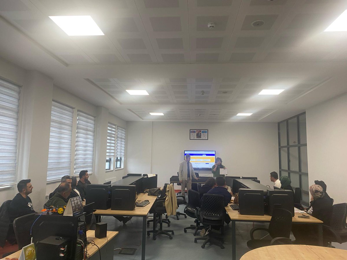 Tokat Fatih Projesi-EBA (@tokateba) on Twitter photo , "Yenilikçi Öğrenme Ortamlarında Aktif Öğrenme Eğitimi" Tokat Uluslararası İmam Hatip Lisemizde devam ediyor, Akvaryum tekniği <a href="/mebyegitek/">Yenilik ve Eğitim Teknolojileri Genel Müdürlüğü</a> <a href="/HuseyinKir64/">Hüseyin Kır</a> <a href="/tokatmem/">Tokat İl Millî Eğitim Müdürlüğü</a> , "Yenilikçi Öğrenme Ortamlarında Aktif Öğrenme Eğitimi" Tokat Uluslararası İmam Hatip Lisemizde devam ediyor, Akvaryum tekniği <a href="/mebyegitek/">Yenilik ve Eğitim Teknolojileri Genel Müdürlüğü</a> <a href="/HuseyinKir64/">Hüseyin Kır</a> <a href="/tokatmem/">Tokat İl Millî Eğitim Müdürlüğü</a>