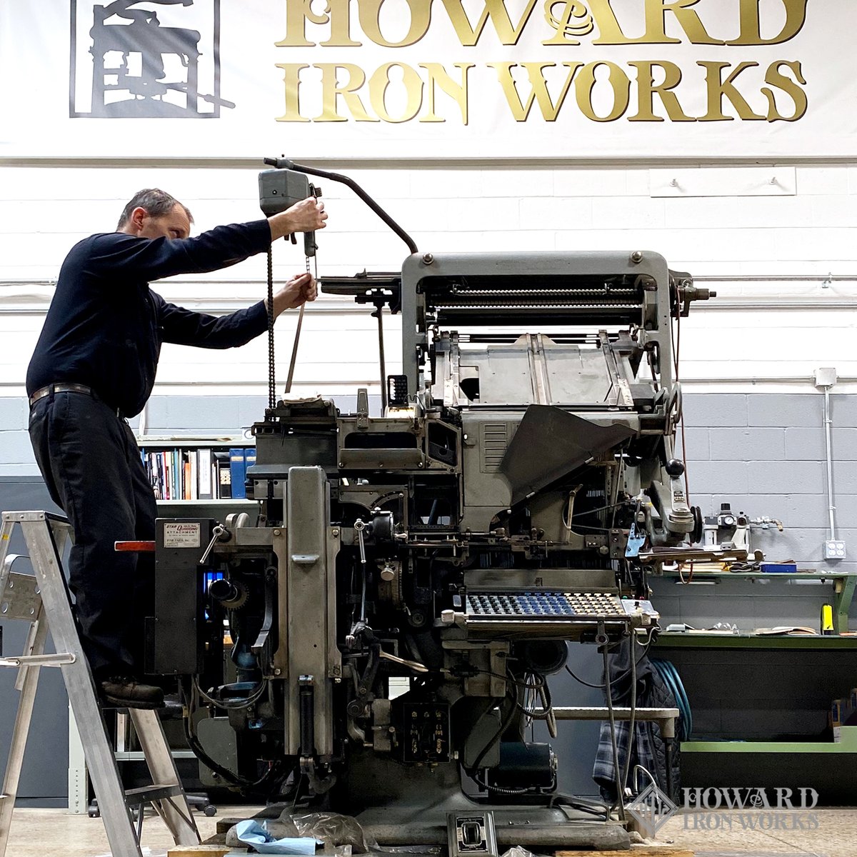 HowardIronWorks's tweet image. Sean takes on a brave challenge at @HowardIronWorks museum: restoring 2 #Intertype Line Casters from 1949 &amp;amp; 1964 simultaneously. Will it be Double Trouble or Double Happiness for him? Stay tuned! #printingmuseum #printinghistory #museumrestoration #doubletrouble #doublehappiness