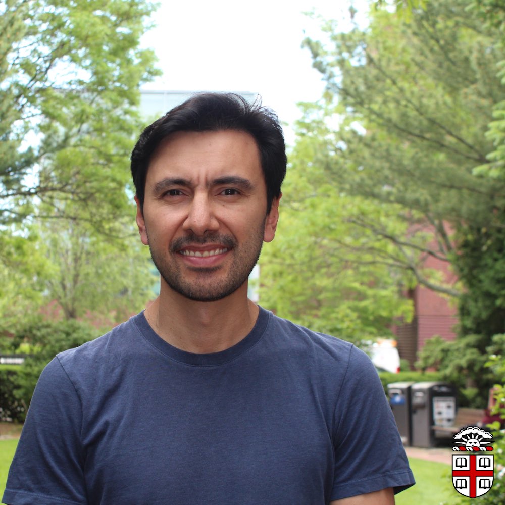 Congrats to our PPE graduate fellow Manuel Moscoso Rojas <a href="/ManuelMoscosoR/">Manuel Moscoso Rojas</a> for successfully defending his dissertation yesterday on the role of policing institutions in authoritarian and non-authoritarian regimes