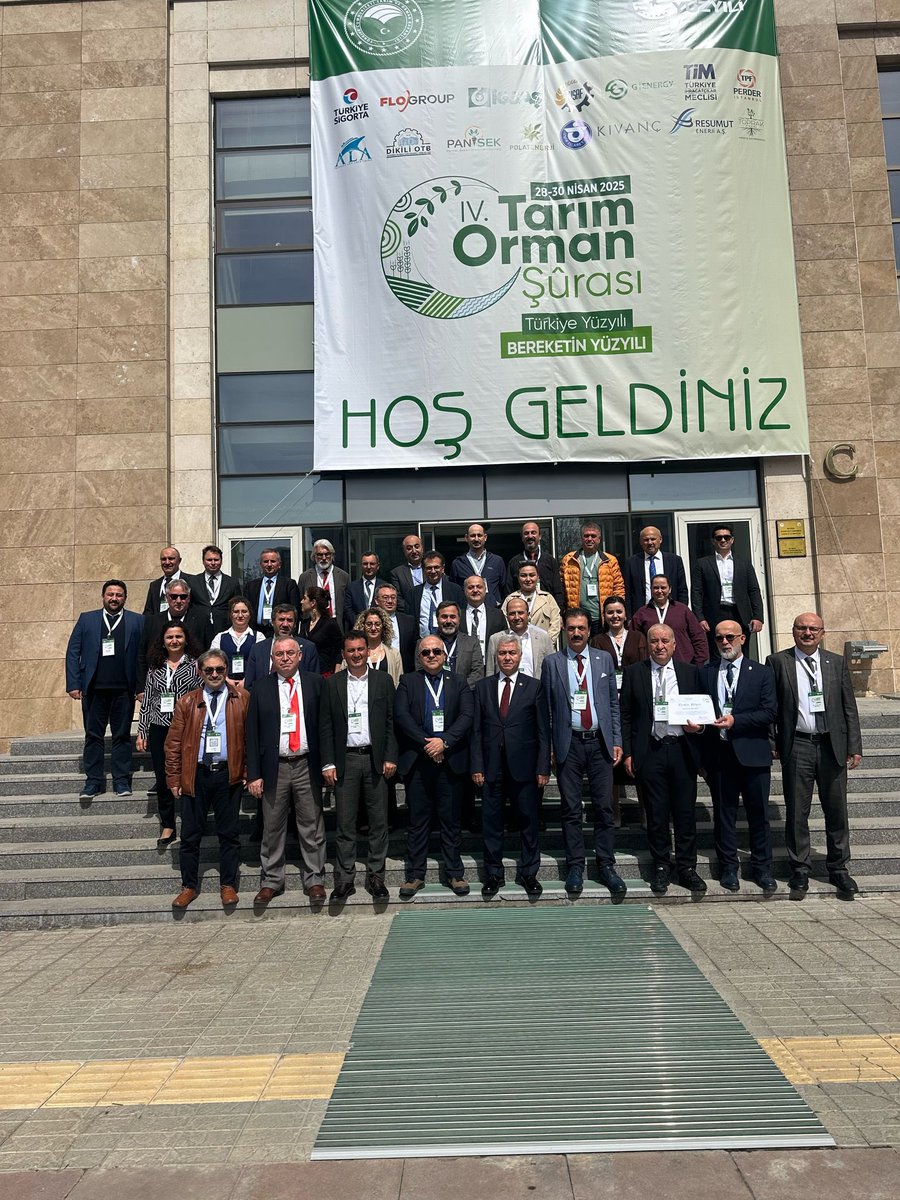 25Ays's tweet photo. IV. Tarım ve Orman Şûra’sını tamamladık. Ülkemiz tarımının önümüzdeki yıllarına ışık tutacak önemli sonuçların çıktığı Şûra sonuçlarının memleketimize hayırlı olmasını dilerim. https://t.co/gbLzKawANF