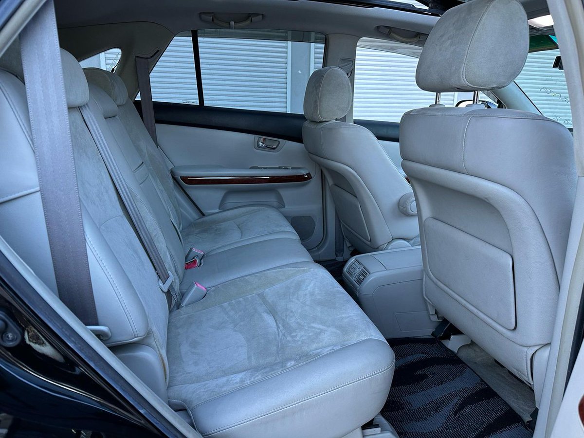 vaniamotors's tweet photo. Toyota Harrier Lexus
Year 2008
Engine 2.4cc
Km 56300
Dual Power seats
Steering control 
Wooden interior 
No dashboard cracks
Auction grade 4/B
Full options 
Duty paid
Un registered 
Price 42,000,000/= https://t.co/m5hoxnT3lV