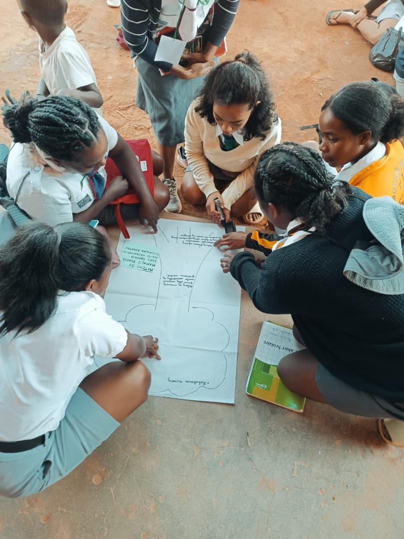 YessMpanazava's tweet photo. We had a powerful Advocacy session with the brownies and Guides!They got to learn what advocacy is,why speaking up matters, Analyzing the problem tree and who decision makers are.
Every girl’s voice counts. #Advocacy #yessgirlmovement @wagggsworld @africa_region @WAGGGSAsiaPac https://t.co/ReHEjYtFe8