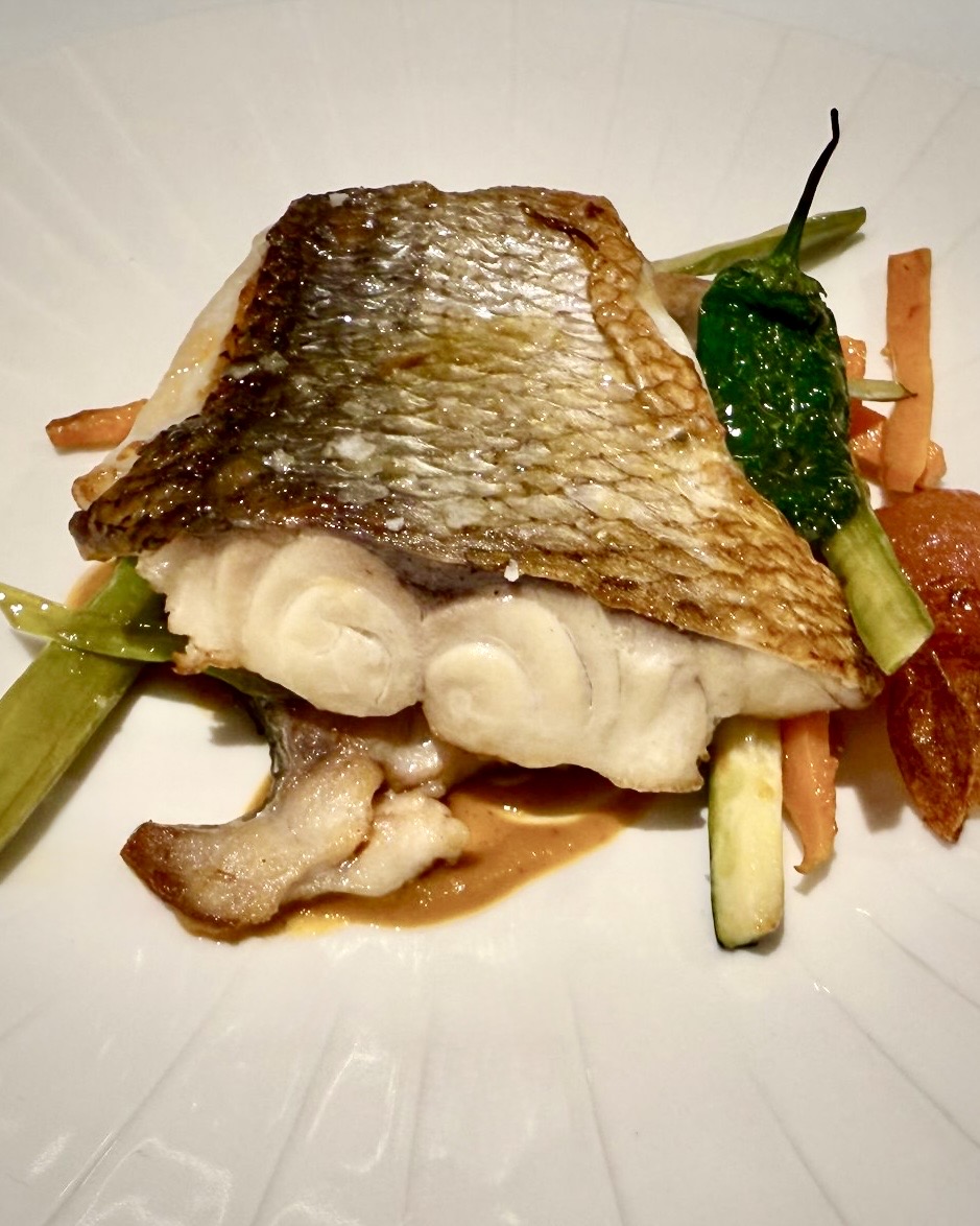 aragon_58's tweet photo. Hoy el pescado viene con todas las letras.
Fresco, sabroso y en su punto. Así trabajamos en A58.

🕐 Mañana 1 de mayo cerramos.
Hoy, si quieres, te guardamos sitio. https://t.co/oNELE6vel8