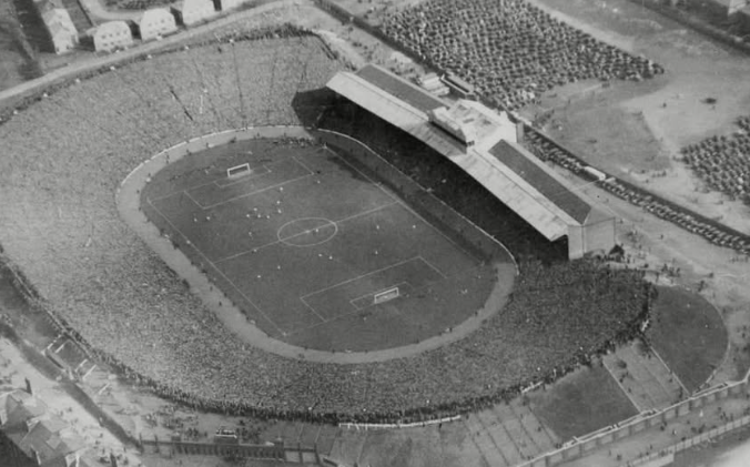 Possibly the largest ever official attendance of a football match in Europe, 149,415 at Hampden 🏟 
Scotland 3-1 England ⚽️ 1937.