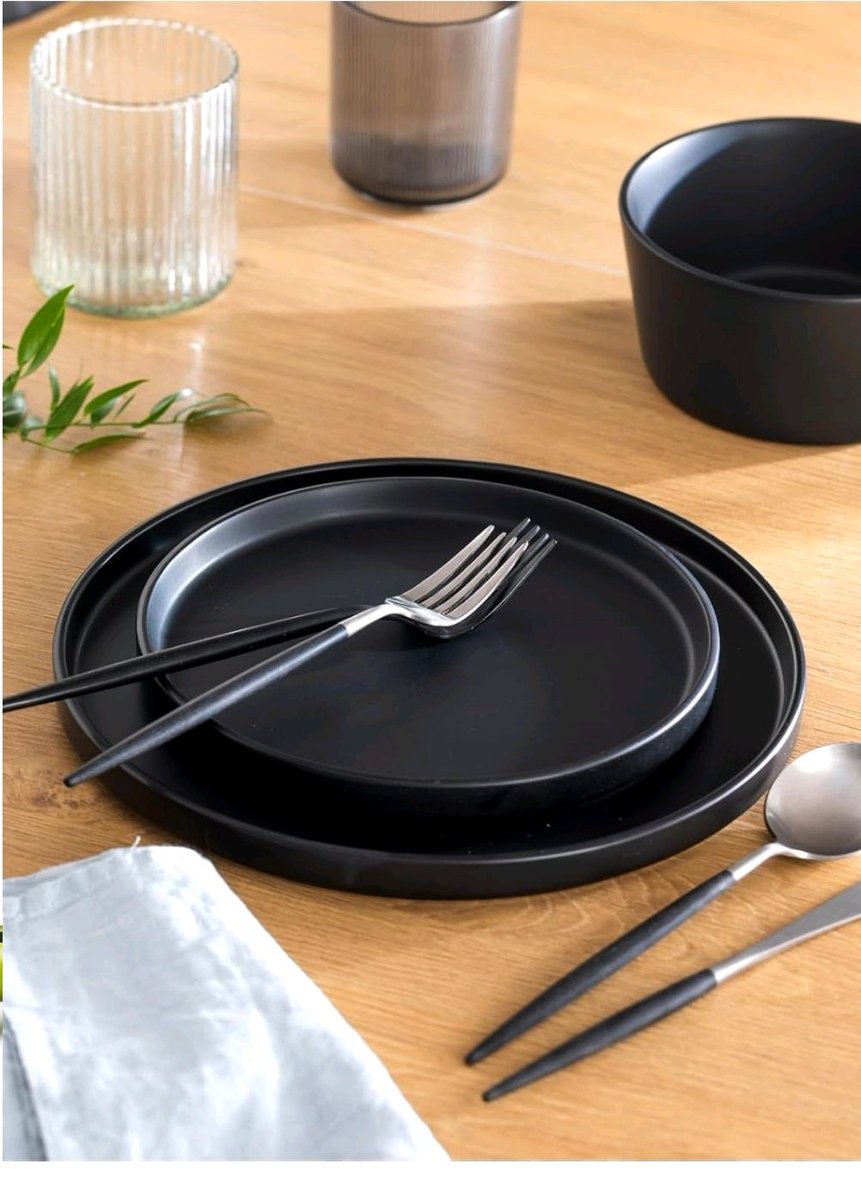 jordan_mais's tweet image. Elevate your dining experience with this sleek matte black dinnerware set! Dishwasher &amp;amp; microwave safe, it's a perfect blend of style and convenience. 🍽️🔗 Check it out: amzn.to/42ByhME #HomeEssentials #Dinnerware