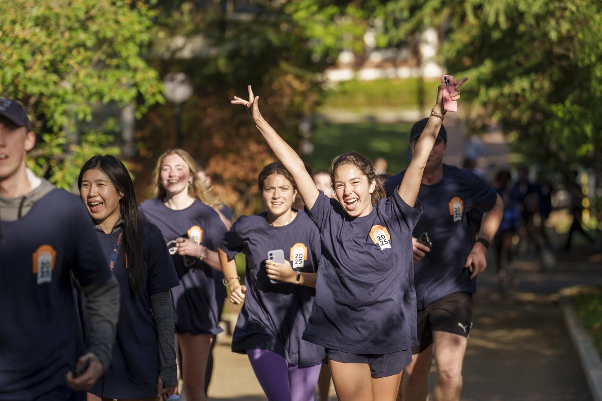 UVA's tweet photo. 4th Year #RunWithJim ✅
Next stop: #UVA25 Final Exercises 🎓 https://t.co/Wz3s1GSrpR