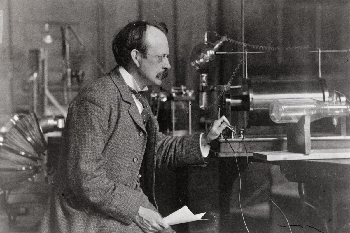 DeptofPhysics's tweet image. On this day in 1897, J.J. Thomson announced the discovery of the #electron. This discovery shattered the idea that atoms were indivisible. His work laid the foundation for modern atomic physics and earned him the 1906 #NobelPrize in Physics, changing our understanding of matter.