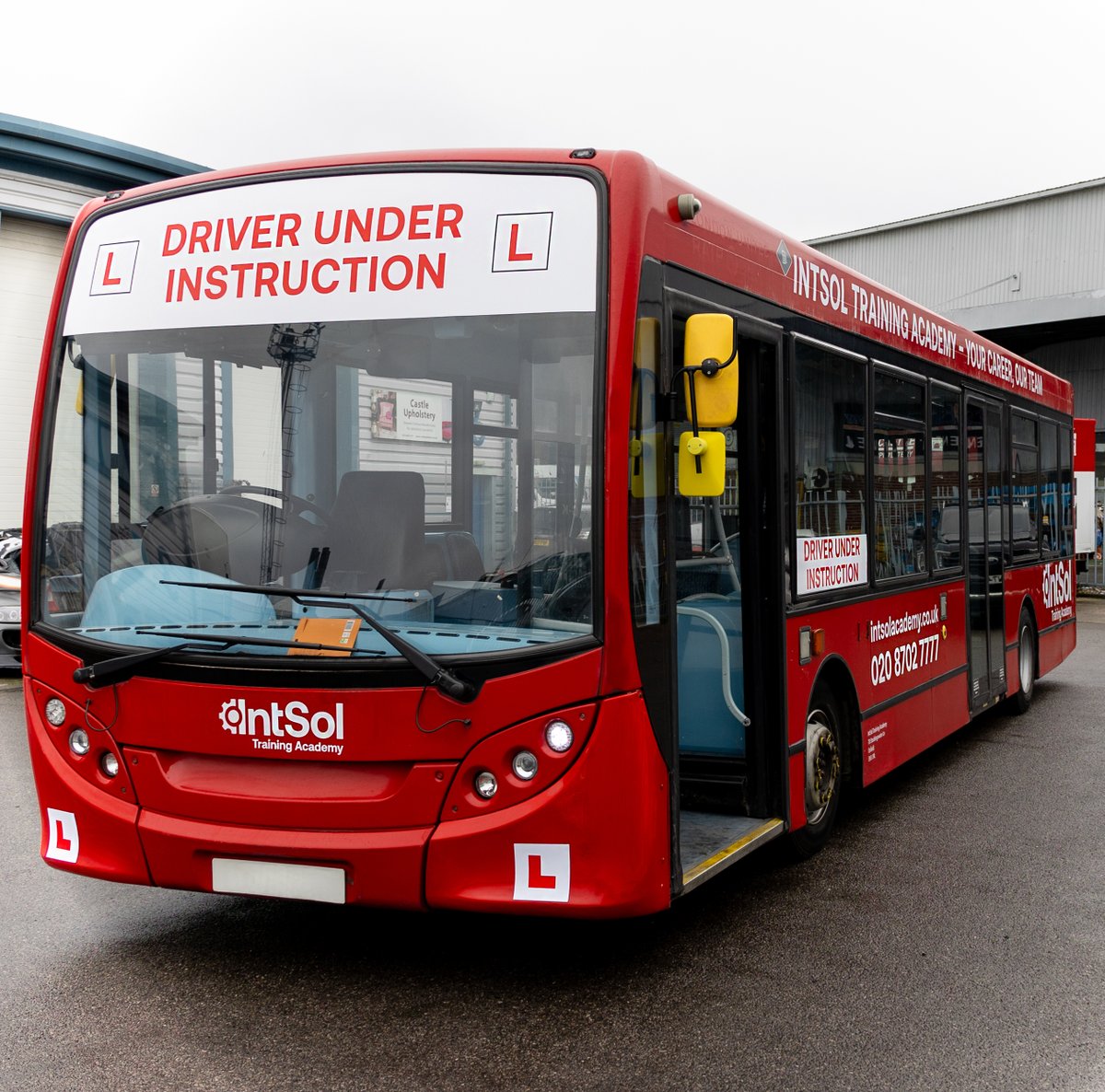 IntSolRecruit's tweet image. At IntSol, we offer a unique hybrid solution that combines the supply of experienced drivers alongside our licence acquisition driver development team. This means we can support your business in any location nationwide. 

#IntSol #IntSolTrainingAcademy #LicenceAcquisition