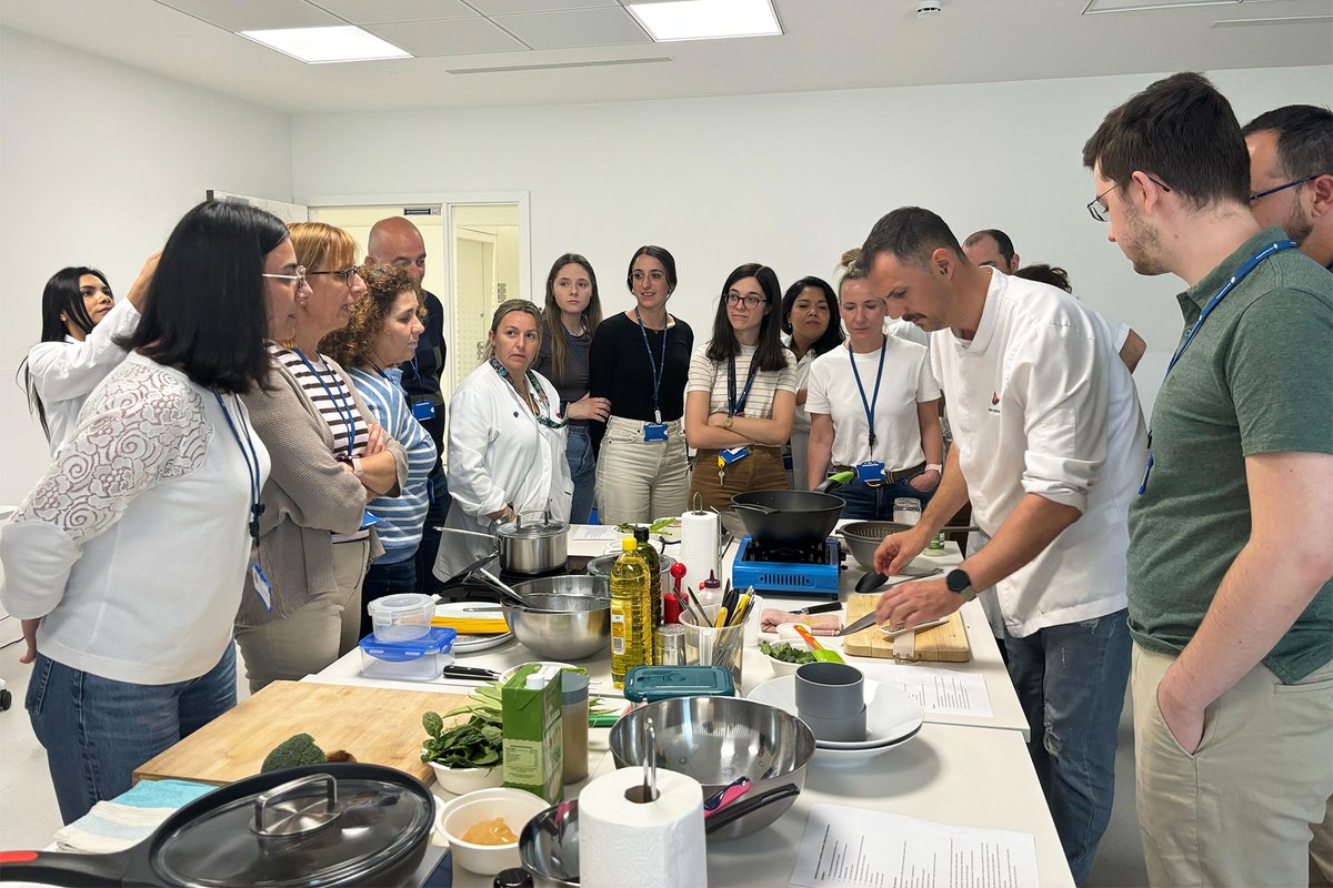 parctauli's tweet photo. 💙 Treballem per potenciar el benestar emocional i físic dels professionals del #ParcTaulí!
💡 Diferents professionals de la Corporació han participat en activitats presencials i virtuals centrades en la cura i la salut de la persona dins de la #SetmanaSaludable🥦
#FemTaulí https://t.co/TaVYpxnNyf