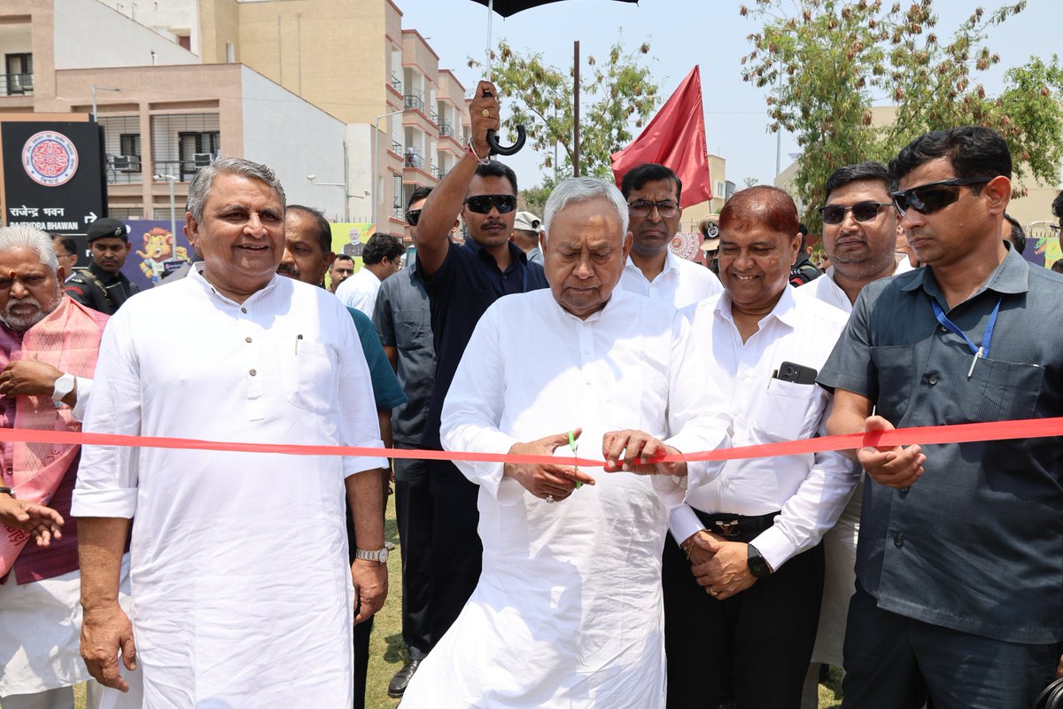 CMBiharNK's tweet photo. आज गया स्थित बिपार्ड परिसर में मेजर ध्यानचंद खेल परिसर का उद्घाटन किया और खेलो इंडिया यूथ गेम्स के आयोजन की तैयारियों का जायज़ा लिया। 

#JDU #NitishKumar #BiharSports #MajorDhyanChandComplex #GayaDevelopment #YouthEmpowerment https://t.co/gS0hQFMmCL