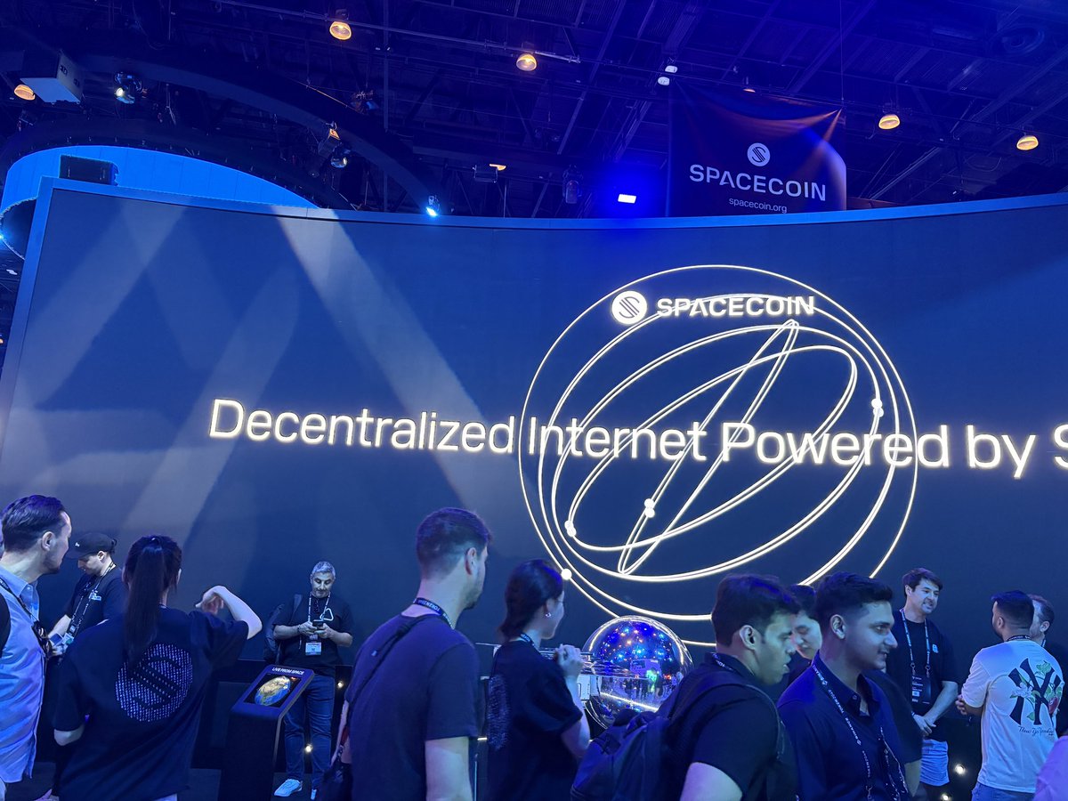 #Token2049  this moment