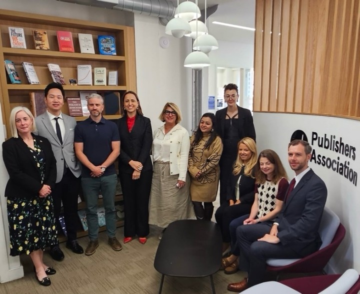 Publishers Association (@publishersassoc) on Twitter photo The <a href="/The_IPO/">Intellectual Property Office UK</a> has attachés working across the world helping UK businesses, including publishers, navigate local IP matters. 🌍
With all the attachés together in London, we hosted a meeting to discuss key issues affecting the publishing sector, with members as well as our The <a href="/The_IPO/">Intellectual Property Office UK</a> has attachés working across the world helping UK businesses, including publishers, navigate local IP matters. 🌍
With all the attachés together in London, we hosted a meeting to discuss key issues affecting the publishing sector, with members as well as our