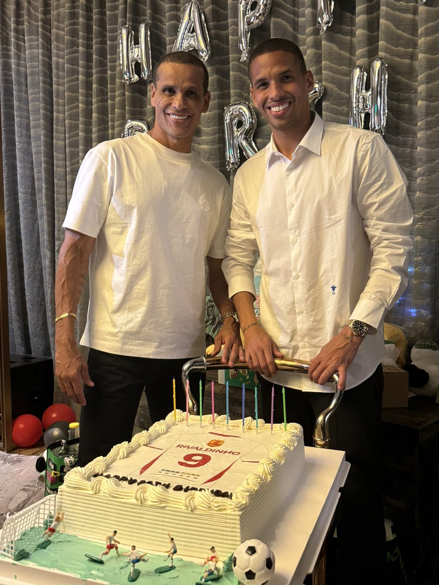 Happy birthday my son <a href="/9rivaldinho/">Rivaldo Jr.</a> 🥳🎉