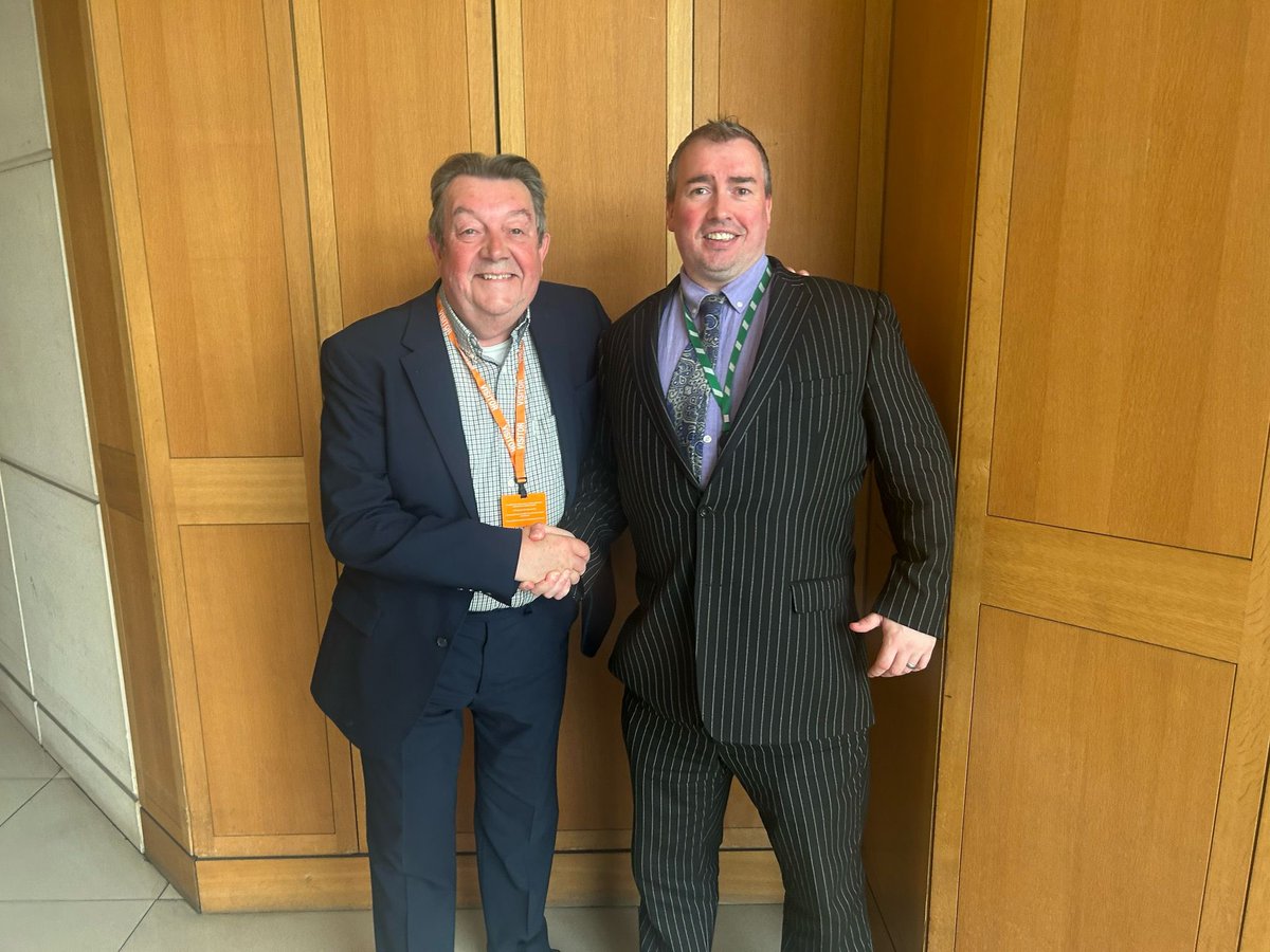 Today our Executive Director, David Chapman, met with Steve Witherden MP for Montgomeryshire and Glyndŵr.

They discussed promoting hospitality in his constituency and the skills that hospitality provides.

His constituency employs 3,121 people across its 706 hospitality venues.