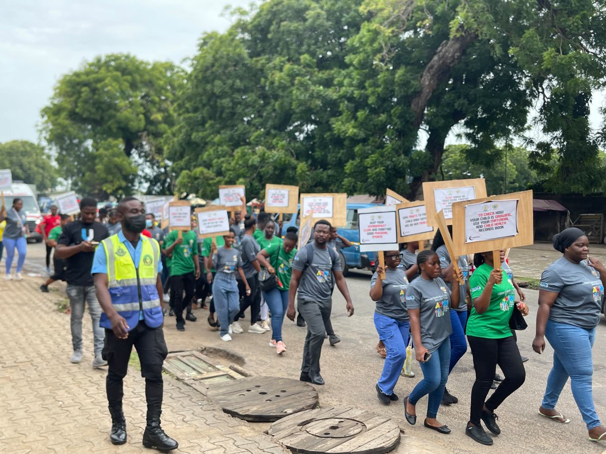 WHOGhana's tweet photo. To mark #AfricaVaccinationWeek and #ChildHealthPromotionWeek, we joined @_GHSofficial and partners in a march through the streets of Accra to raise awareness that⬇️
✅ Vaccines save lives
✅ Every child deserves protection
✅ Services are FREE at health facilities https://t.co/ajk7Jpu45y
