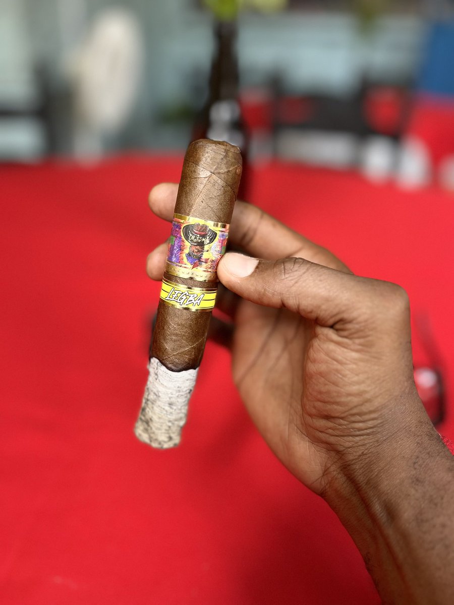 gsaintfleur's tweet photo. #Legba nan baryè a;
Sak pako konnen li;
Kotel pase, se legba ki kòmande!
#Orisha
.
https://t.co/WK2IBcaUHS
.
.
#BlackCigarBrand #OrishaCigars #OrishaCigar #Cigar #CigarSmoker #Cigars #CigarLover #CigarLife #CigarSociety #CigarAficionado #CigarCulture #HaitianCigar #Hayti #Ayiti https://t.co/mgmxtEZEhO