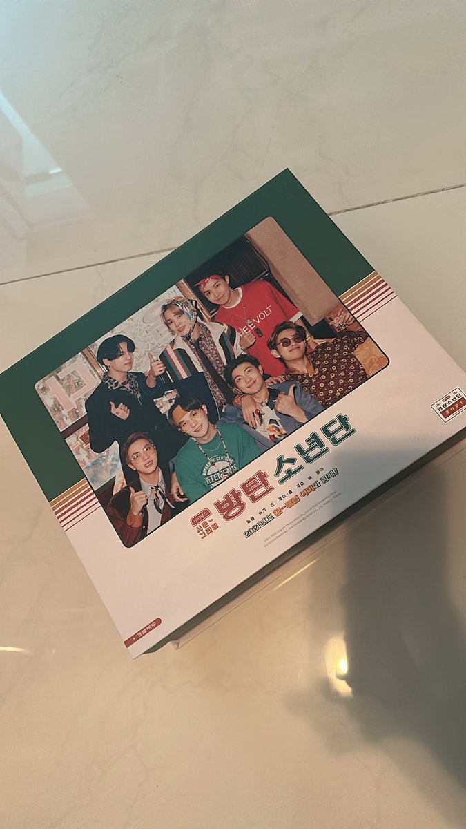 nakdam_'s tweet photo. 방탄소년단 bts 
2021 2022 시즌그리팅 판매합니다
택배비 포함 1.8 ea
일괄이면 할인해드려요

미니포카 럭드 4기머스터 럽셀콘 스픽콘 매직샵 방방콘 소우주 온콘 화양연화 온스테이지 에필로그 윙즈콘 BE 퍼투댄 rm jk jimin suga jhope jin V 나우 메모리즈 시그 방탄양도 시그 시즌그리팅 https://t.co/cGAGHjjKjA