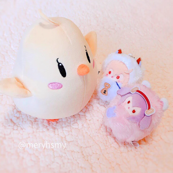 「ようこそピョ!」「大きい饅頭とエンカウントしたです」「ジャベリンとニーミが来るまで、ラフィー寝る…すぴぃ」#アズールレーン 