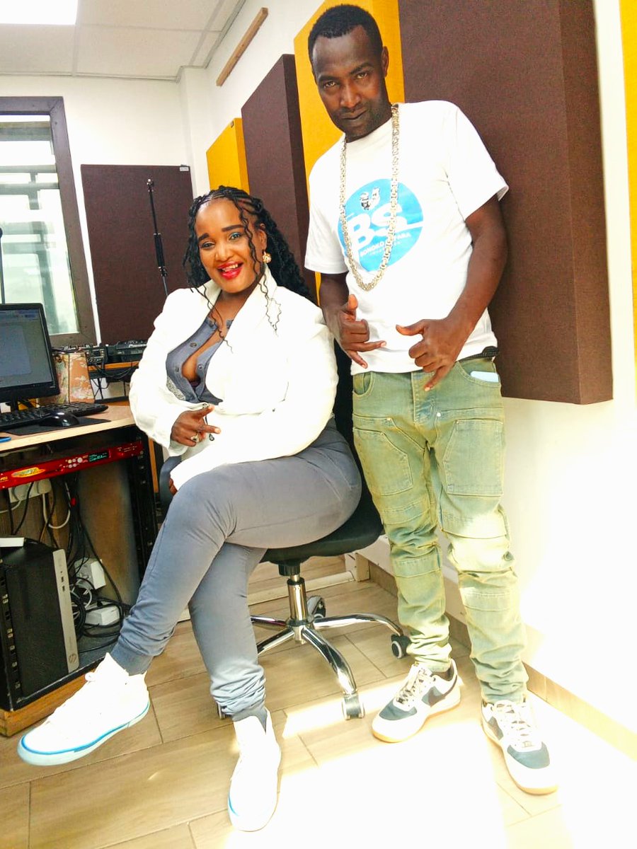 #Goteana ozza!  end month yenu ime fika ama ni addy date 35 ivi? Come kuja itu nice asapa <a href="/GhettoRadio895/">Ghetto Radio</a> tuko na <a href="/abonokohdeh/">Bonoko Deh</a> kasongee!