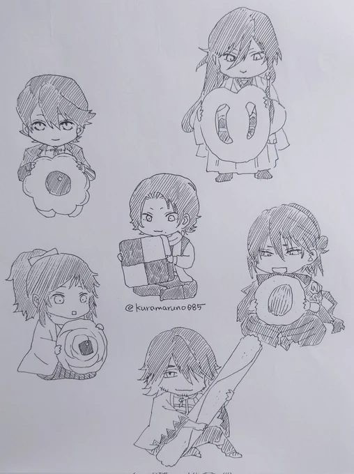 スマホのデータフォルダ見て「あれ、今月思ってたより全然描いてない…」と思ったらアナログで描いてました(4枚目は描きかけ🌛) 