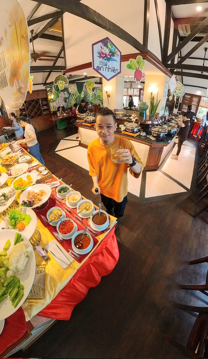 NamDy016's tweet photo. Very healthy Buffet in Saigon !
Sometimes I love to enjoy the beauty of food more than eating it , ridiculously !! Ha ha ha ....
#lenamdy #saigon #vietnam #buffet #vegetariancuisine #photography #onex2 #xperia1iv https://t.co/JfzfIwazfQ