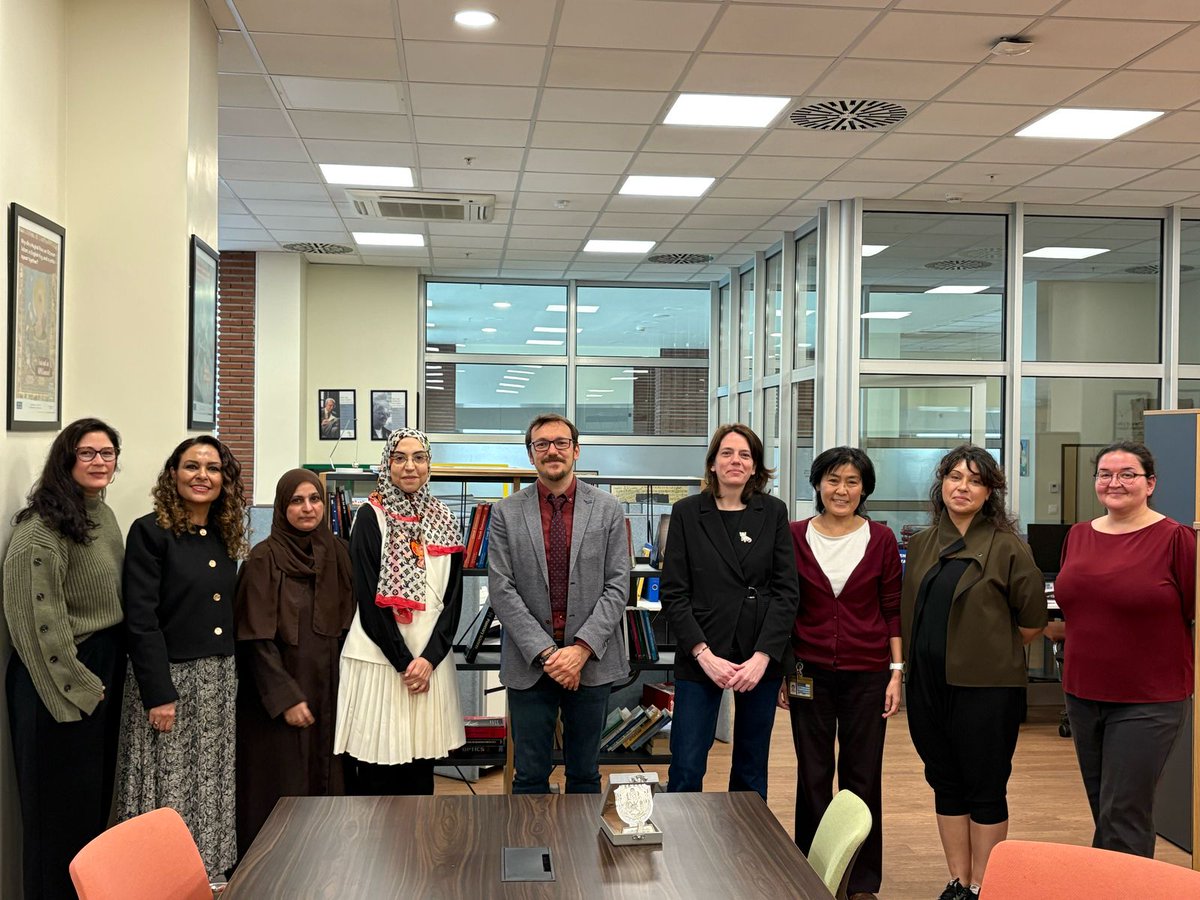 Last week, we had the pleasure of hosting colleagues from Sultan Qaboos University!
From campus tours to rich discussions on core curriculum, AI in education, and academic support, it was a day full of meaningful exchange and collaboration! 
#sucore #sufdd #sabanciuniversity