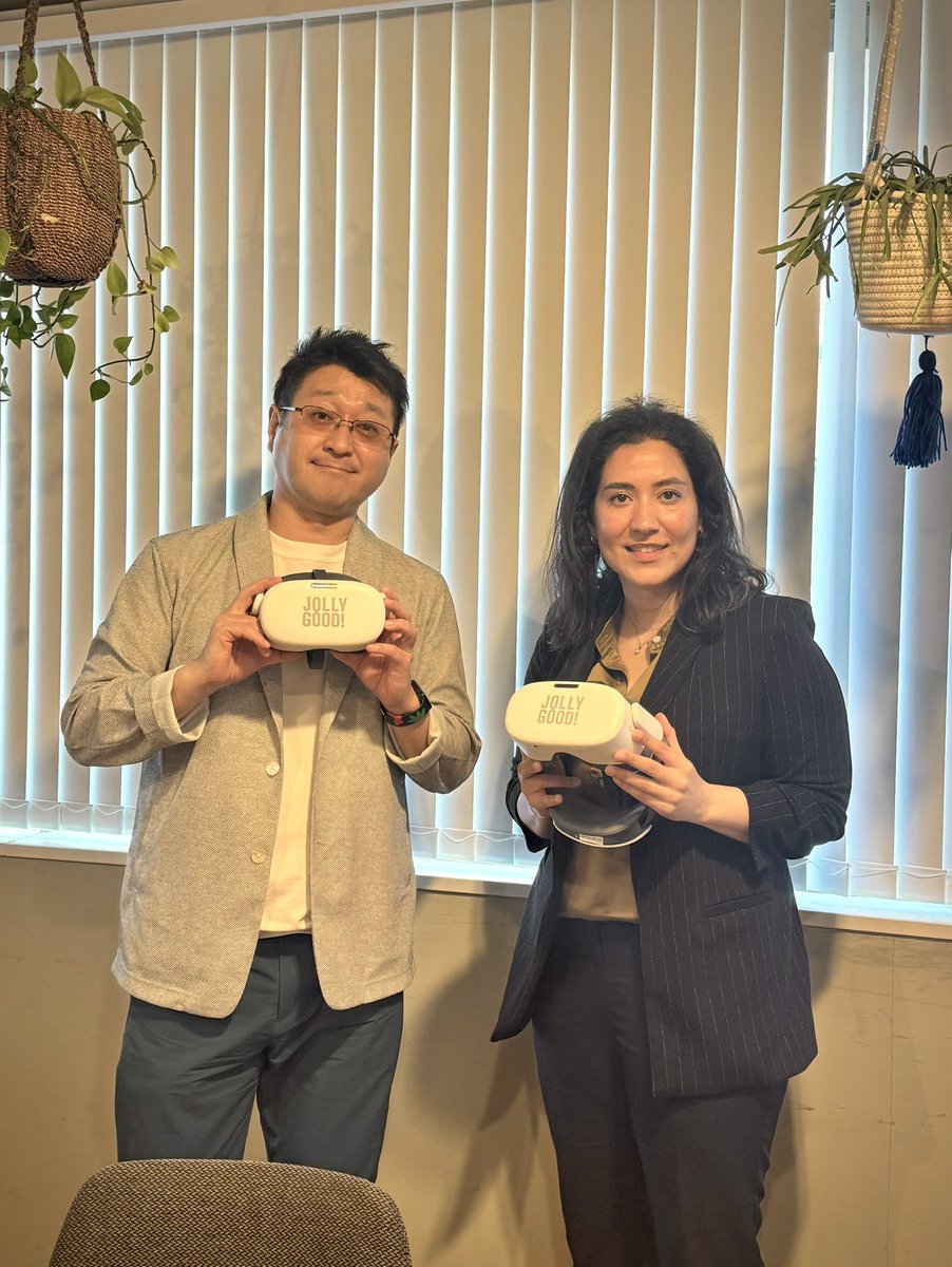 kensukejoji's tweet photo. ジョリーグッドVRを体験しに来日！？サウジアラビアのキングサウード大学の血管外科医アルモサ先生が来社！　#医療VR #ジョリーグッドプラス #中東 #カナダ https://t.co/qNmfYipZVU