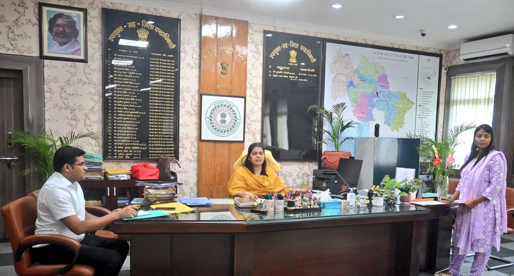 BokaroDc's tweet photo. एनकोर्ड (नेशनल नार्कोटिक्स कोर्डिनेशन) की जिला स्तरीय समिति की बैठक किया। जिला में नशे की गिरफ्त से बच्चों, किशोरों व युवाओं को दूर रखने पर विस्तृत चर्चा की। नशा के प्रति जागरूक करने को 06 मई को कार्यशाला आयोजित करने का निर्देश दिया। 
@JharkhandCMO
@prdjharkhand
@RanchiPIB https://t.co/DuHaXkOPYs