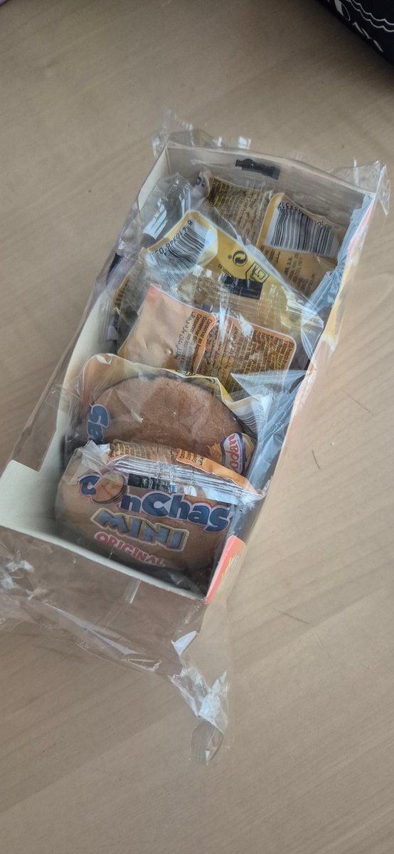 bealadriel77's tweet photo. Compradas de hoy y por si cuestan poco 5 para que te venga 1 conchita menos,a quien debo reclamar? @productoscodan https://t.co/hcFEf1sdOF