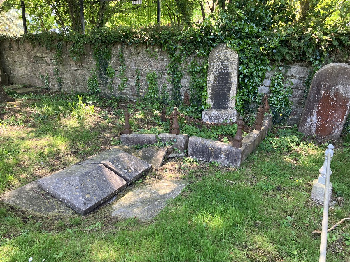 Frozen_Char's tweet photo. ~strolls through the old graveyard with Angel to see if there are any of my contributions present~ https://t.co/1TfLCViy4D