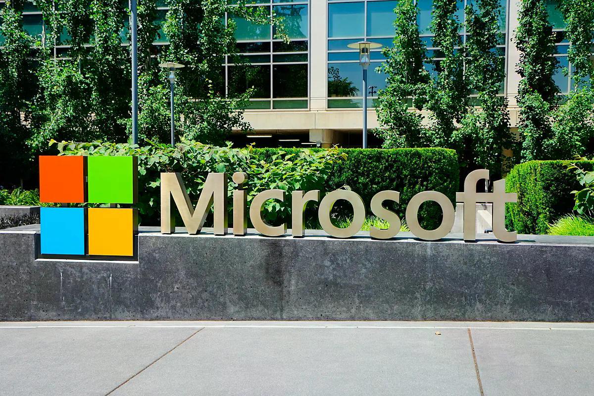 Microsoft destinará "decenas de miles de millones" anuales a ampliar sus centros de datos en Europa ebx.sh/kllo4e