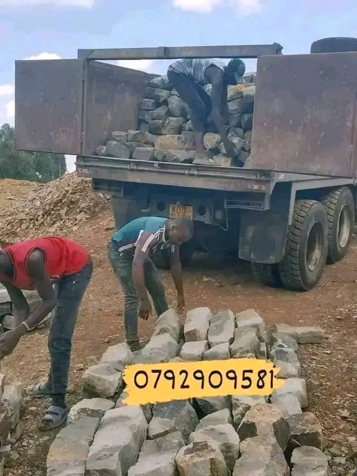 edkipkorir's tweet photo. Are you in need of construction materials? Look no further than Kedowa Building Stones  ✅✅✅We have a ready supply of:

- Foundation Stones 9*9
- Foundation Stones 6*9
- Walling Stones 6*9

And the best part? No waiting time! https://t.co/kFoy6wXz3x