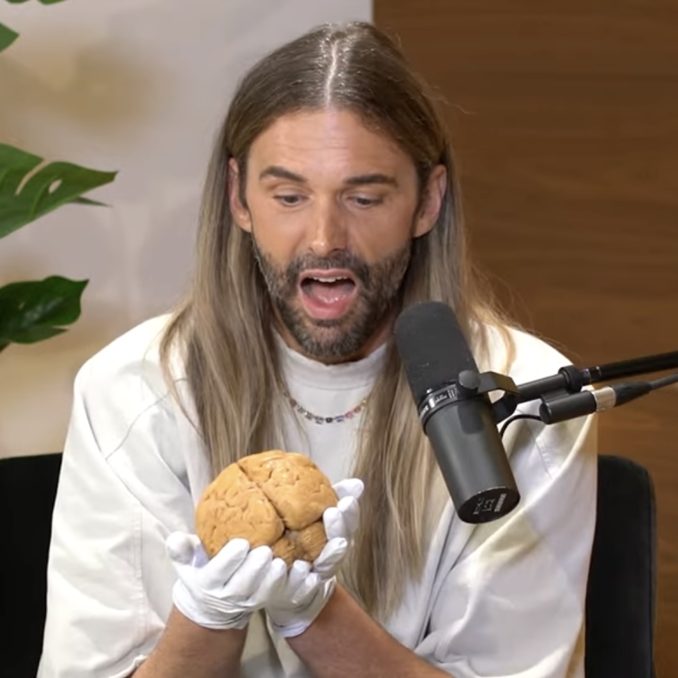 Have a full ep on brain health, benefits of sleep, and how we keep our brains from aging on yt today. Important stuff as we get older queens, or at any age. Watch her here: youtube.com/watch?v=pYNGSV…